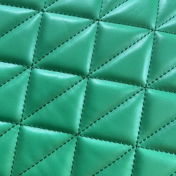 NWT Zara Green Purse. No strap. Really cute! - Picture 2 of 6